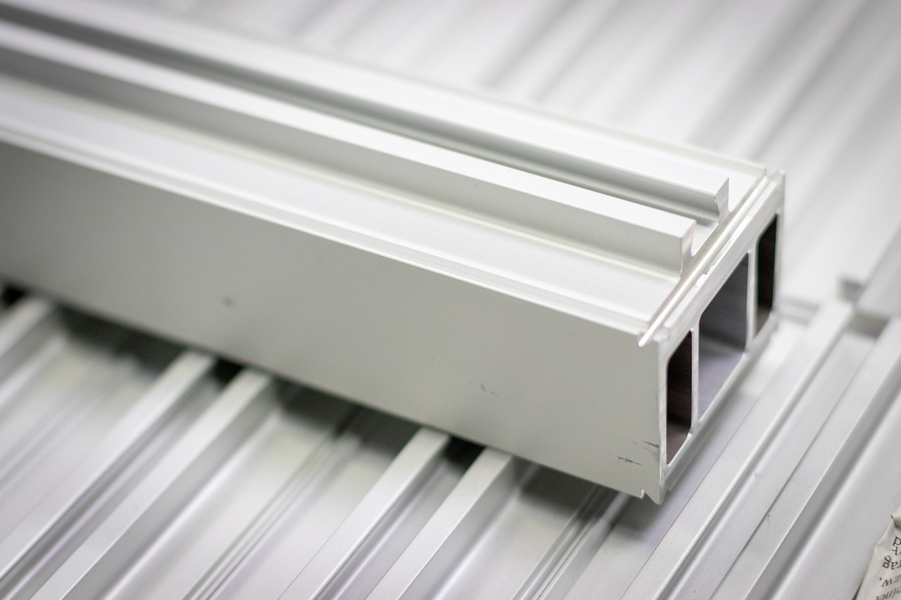 Czym są profile aluminiowe i do czego służą?